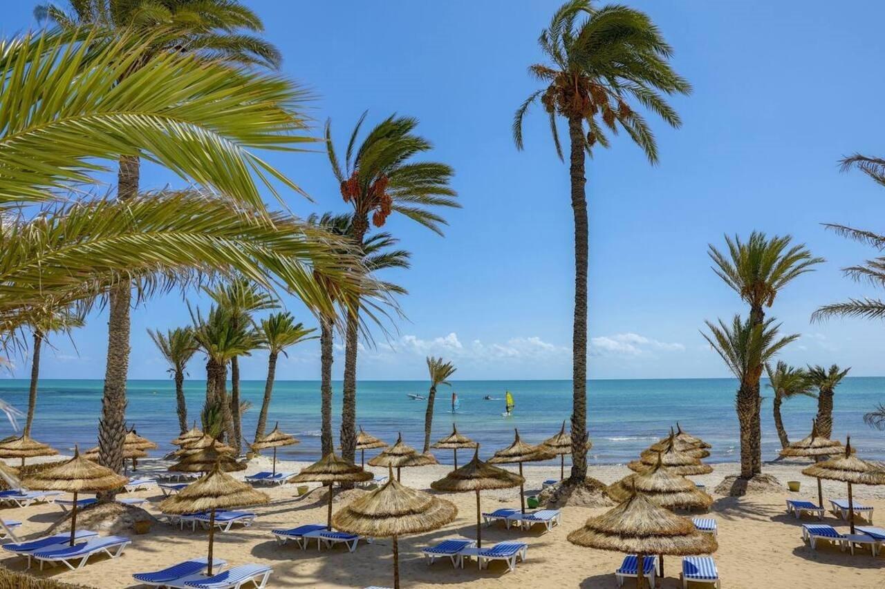 Hari Club Beach Resort Aghīr Exterior foto