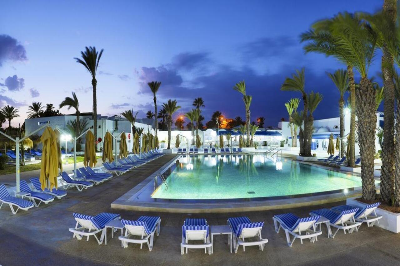 Hari Club Beach Resort Aghīr Exterior foto